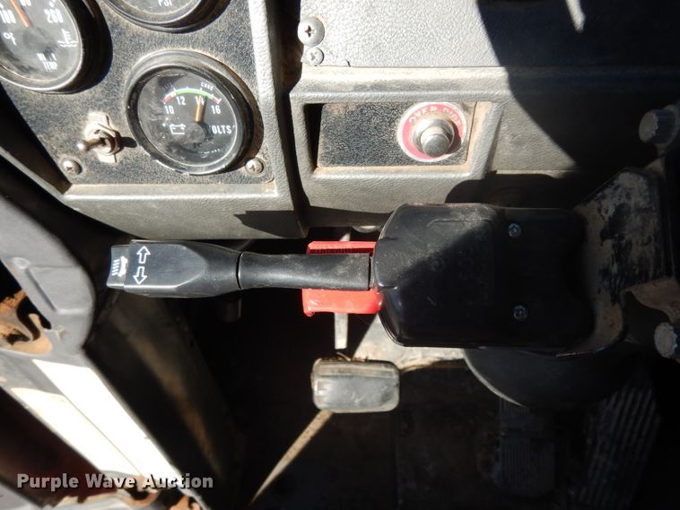 image for item DJ6605 1998 Mack RD688S  dump truck