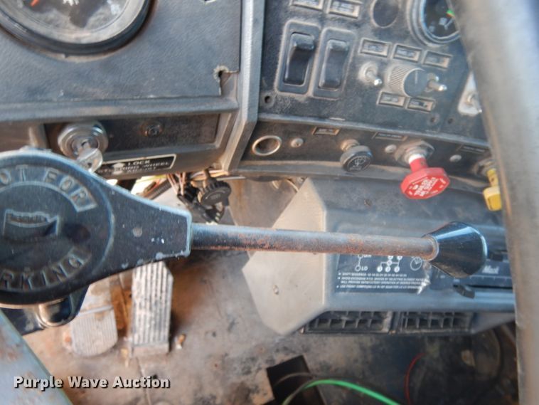 image for item DJ6605 1998 Mack RD688S  dump truck