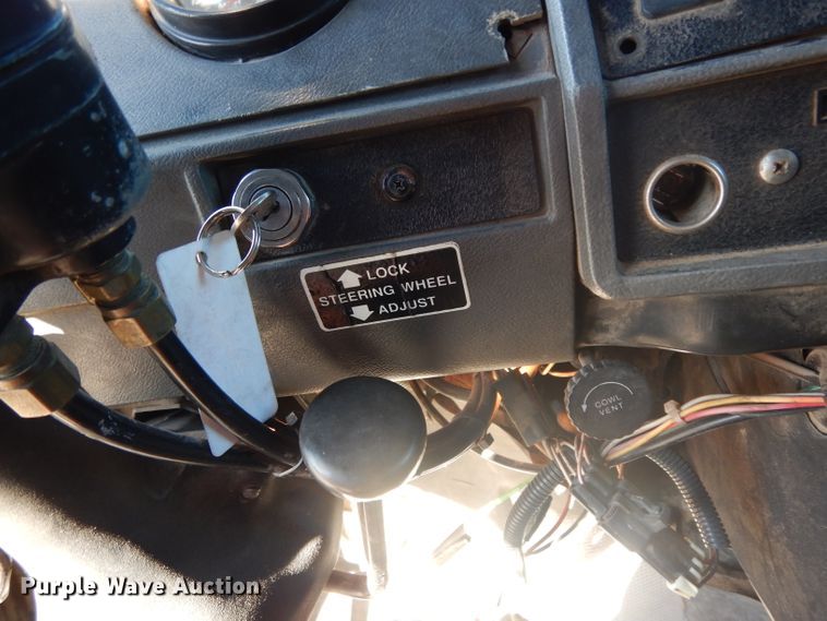 image for item DJ6605 1998 Mack RD688S  dump truck