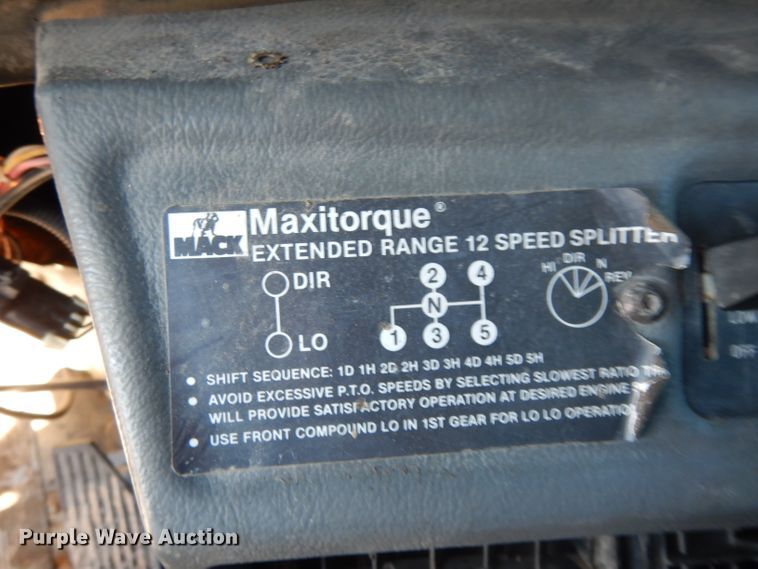 image for item DJ6605 1998 Mack RD688S  dump truck