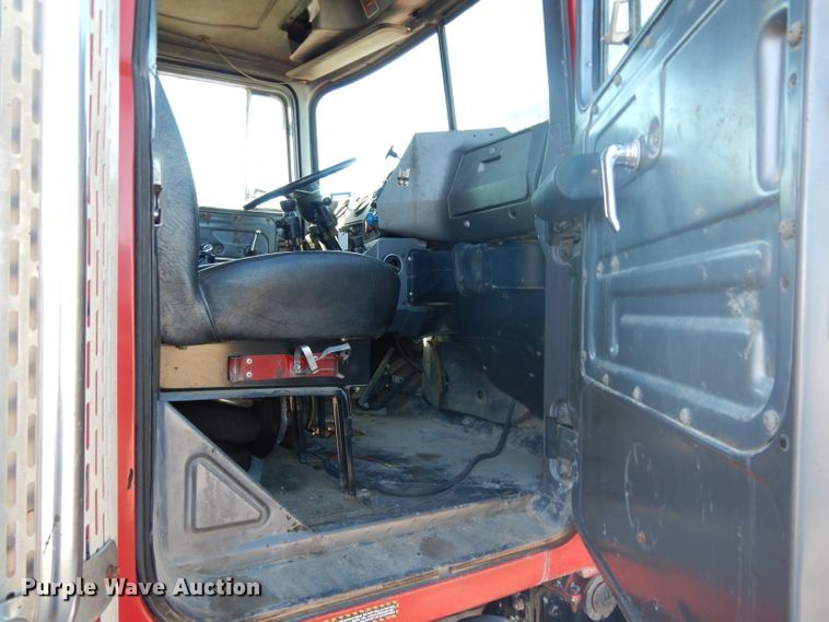 image for item DJ6605 1998 Mack RD688S  dump truck