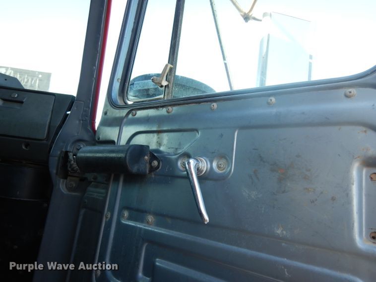 image for item DJ6605 1998 Mack RD688S  dump truck