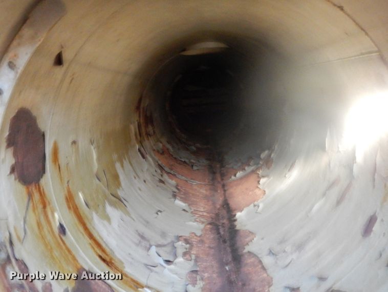 image for item DJ6606 2011 Garcia G1130 tank trailer