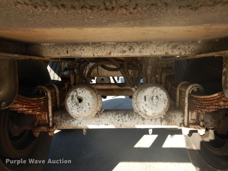 image for item DJ6606 2011 Garcia G1130 tank trailer