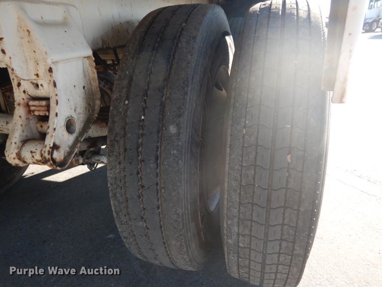 image for item DJ6606 2011 Garcia G1130 tank trailer