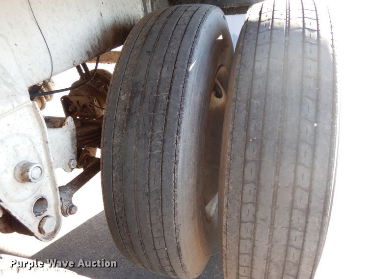 image for item DJ6606 2011 Garcia G1130 tank trailer