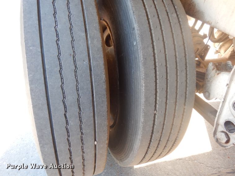 image for item DJ6606 2011 Garcia G1130 tank trailer