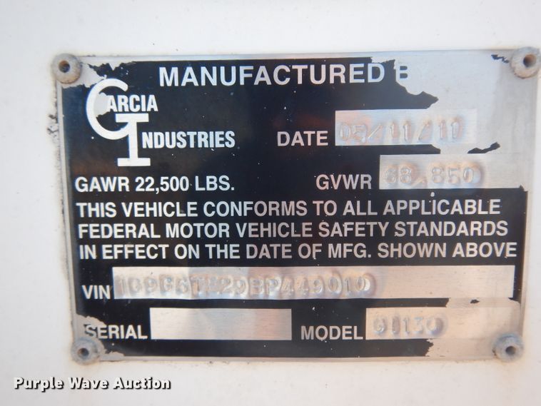 image for item DJ6606 2011 Garcia G1130 tank trailer