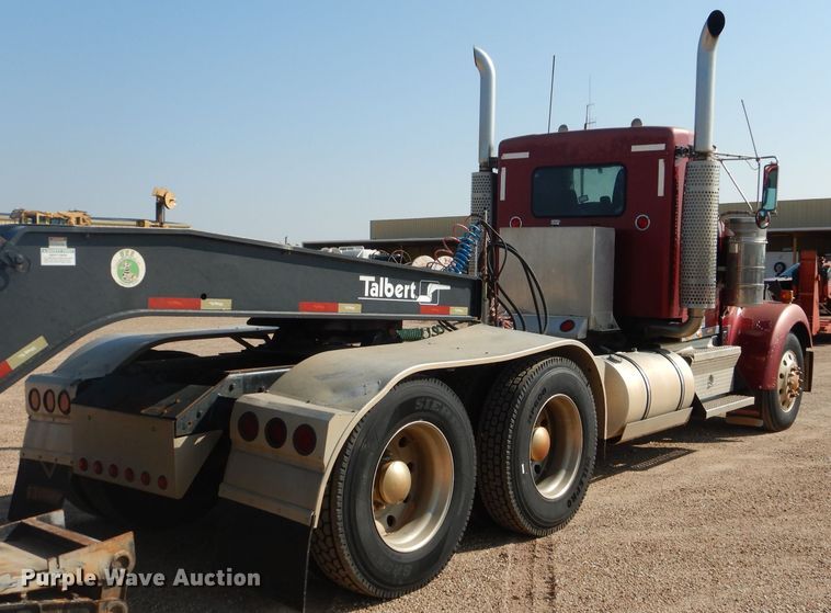 image for item DJ8777 2007 Kenworth W900  semi truck