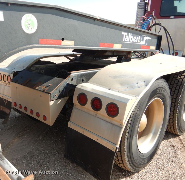 image for item DJ8777 2007 Kenworth W900  semi truck