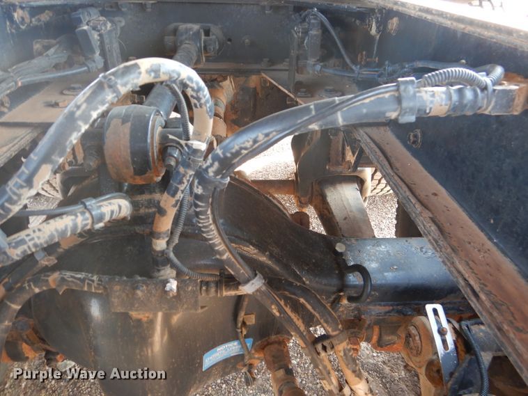 image for item DJ8777 2007 Kenworth W900  semi truck