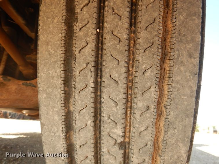 image for item DJ8777 2007 Kenworth W900  semi truck