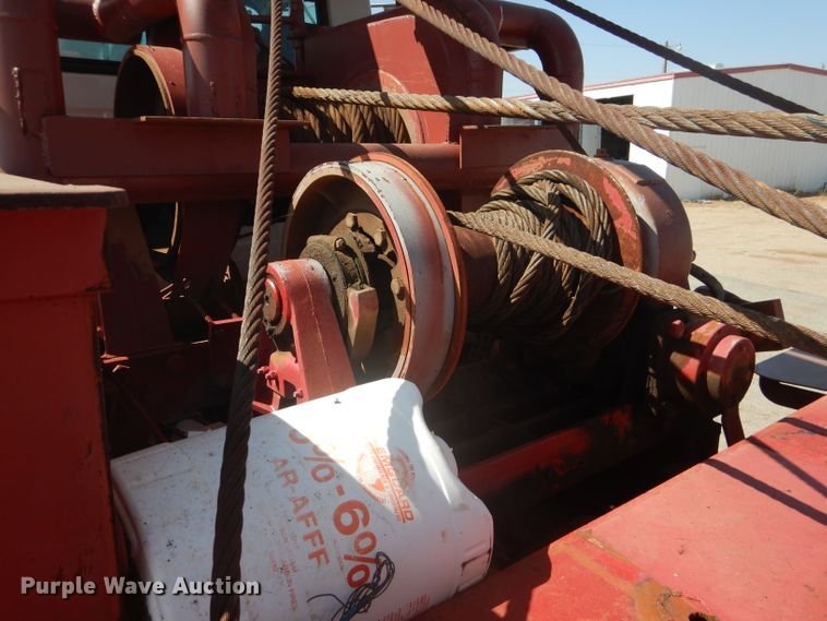 image for item DJ8781 2003 Mack RD888SX  winch truck