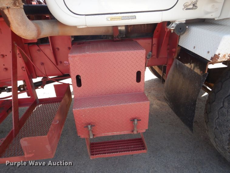 image for item DJ8781 2003 Mack RD888SX  winch truck