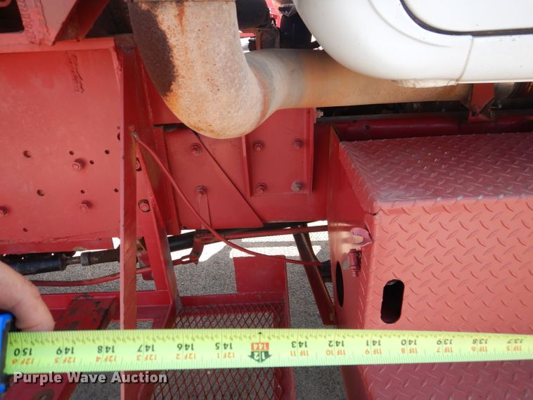 image for item DJ8781 2003 Mack RD888SX  winch truck