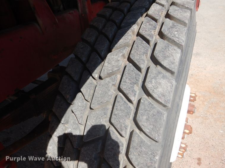 image for item DJ8781 2003 Mack RD888SX  winch truck