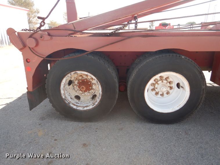 image for item DJ8781 2003 Mack RD888SX  winch truck