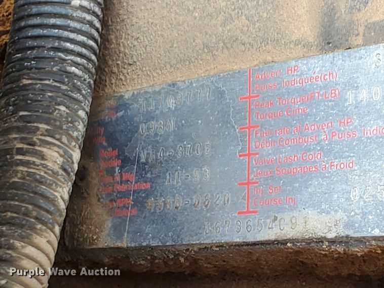 image for item DJ8782 1994 International F2574  semi truck