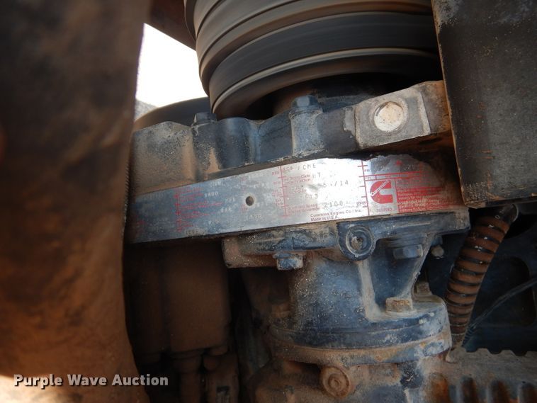 image for item DJ8782 1994 International F2574  semi truck