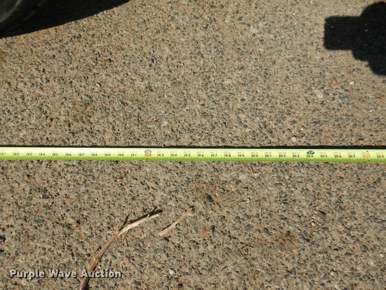 image for item DJ8782 1994 International F2574  semi truck