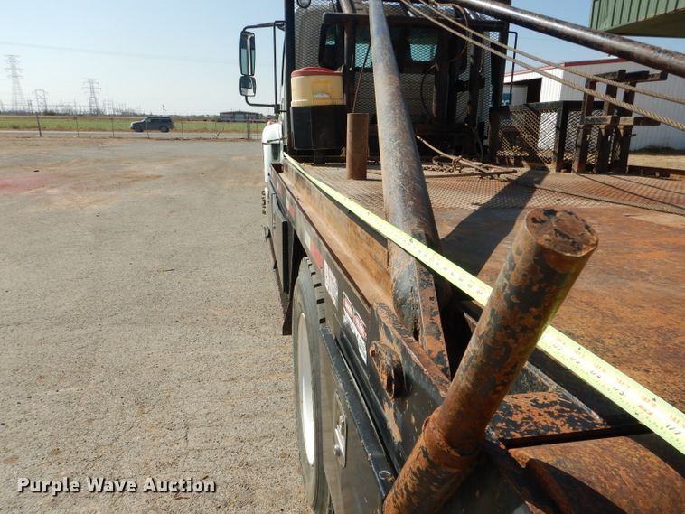 image for item DJ8783 2013 International WorkStar 7300  winch truck