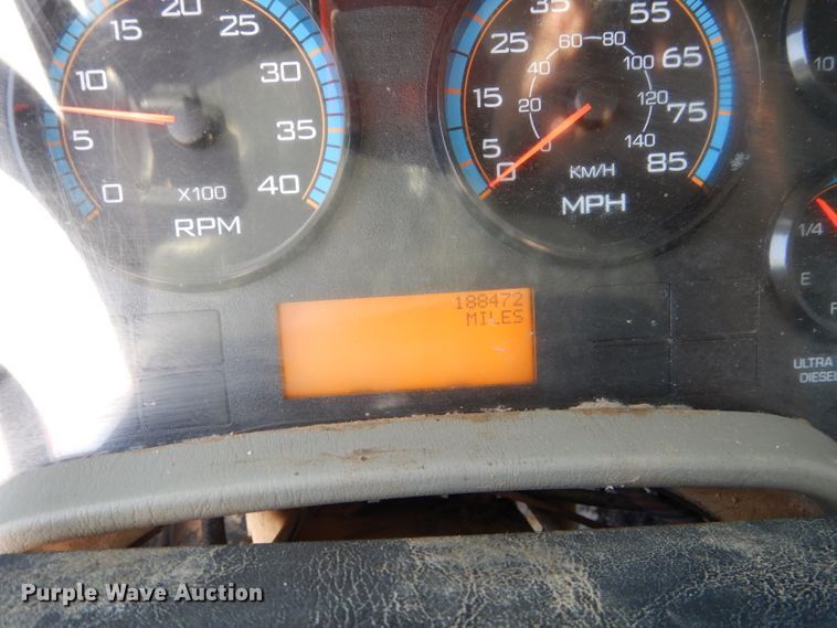 image for item DJ8783 2013 International WorkStar 7300  winch truck