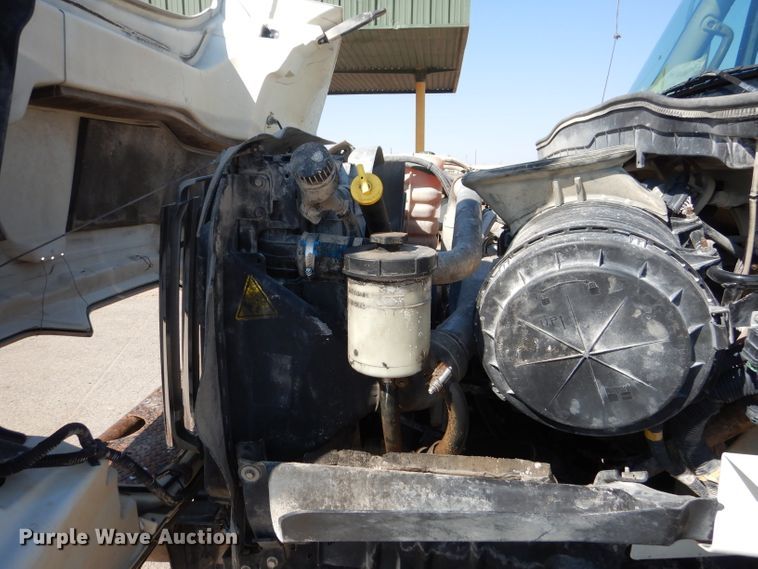 image for item DJ8783 2013 International WorkStar 7300  winch truck