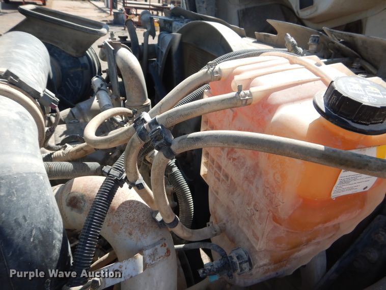 image for item DJ8783 2013 International WorkStar 7300  winch truck