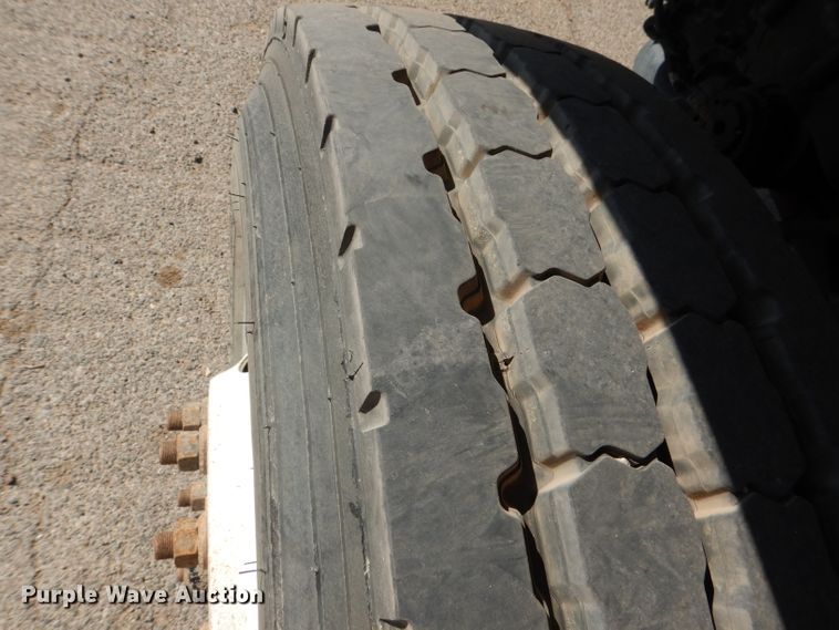 image for item DJ8783 2013 International WorkStar 7300  winch truck