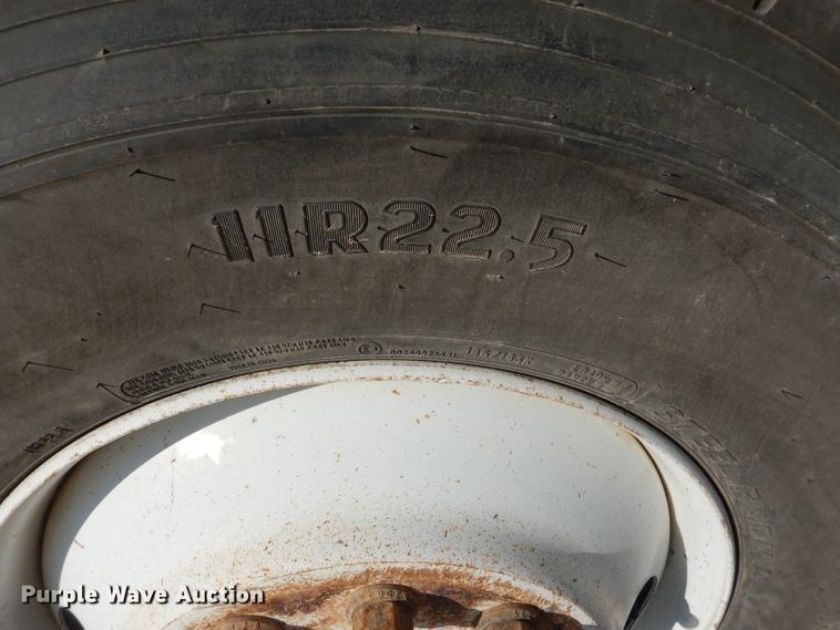 image for item DJ8783 2013 International WorkStar 7300  winch truck