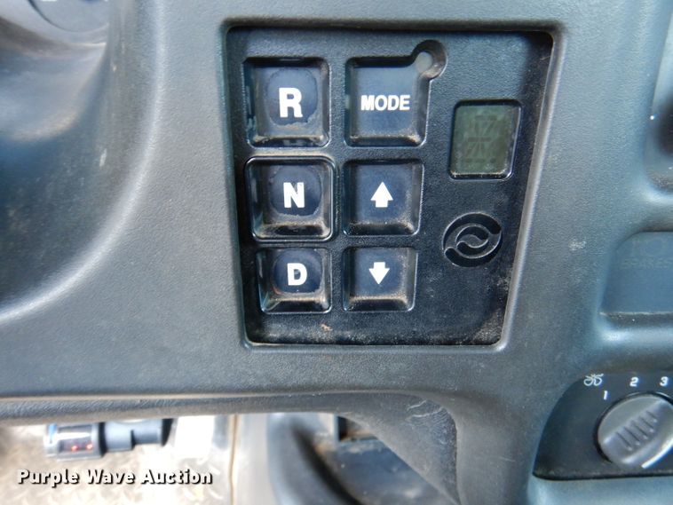 image for item DY9524 2006 Chevrolet C7500  bucket truck