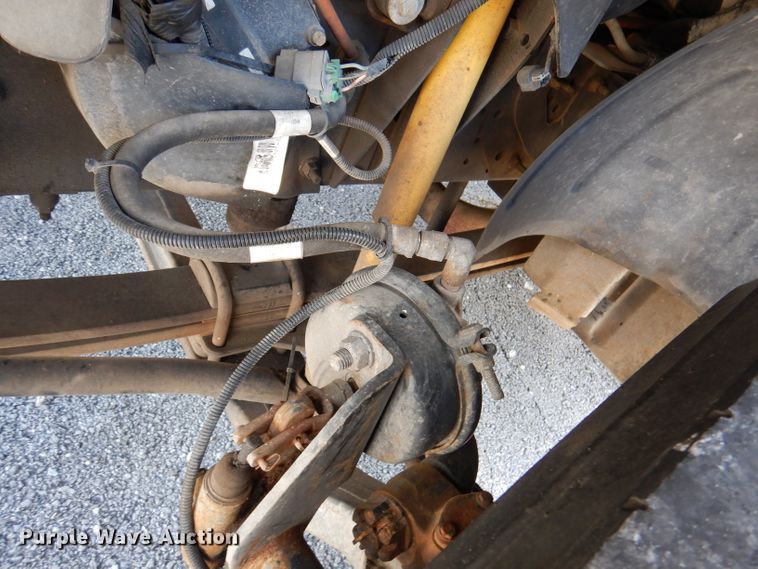 image for item DY9524 2006 Chevrolet C7500  bucket truck