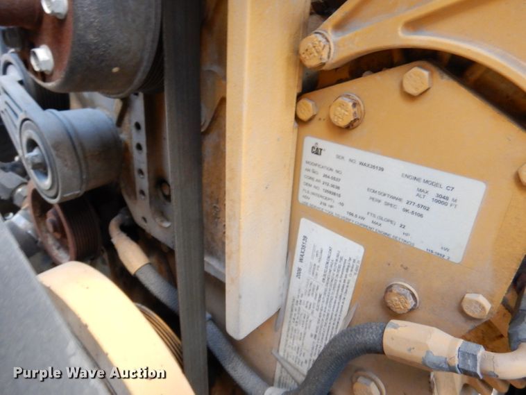 image for item DY9524 2006 Chevrolet C7500  bucket truck