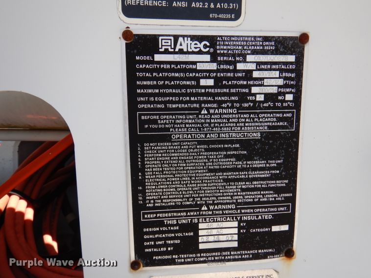 image for item DY9524 2006 Chevrolet C7500  bucket truck