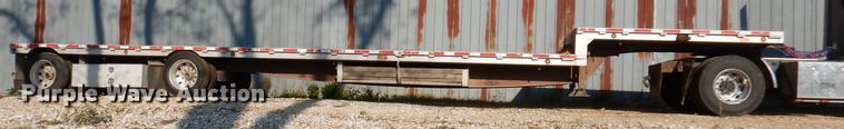 image for item DY9544 2008 Reinke drop deck trailer
