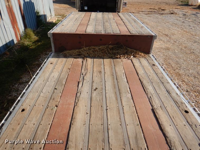 image for item DY9544 2008 Reinke drop deck trailer