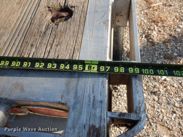 image for item DY9544 2008 Reinke drop deck trailer