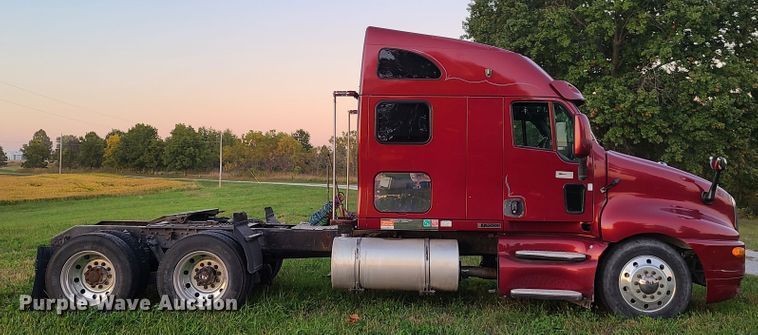 image for item DY9978 2005 Kenworth T2000  semi truck