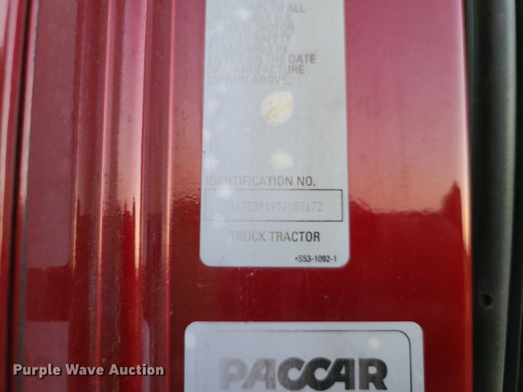 image for item DY9978 2005 Kenworth T2000  semi truck