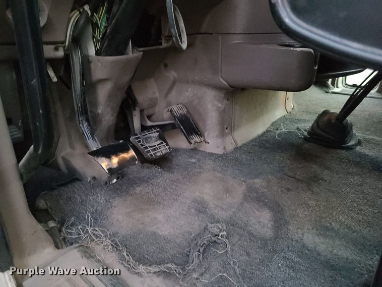 image for item GB9003 2007 Peterbilt 387  semi truck