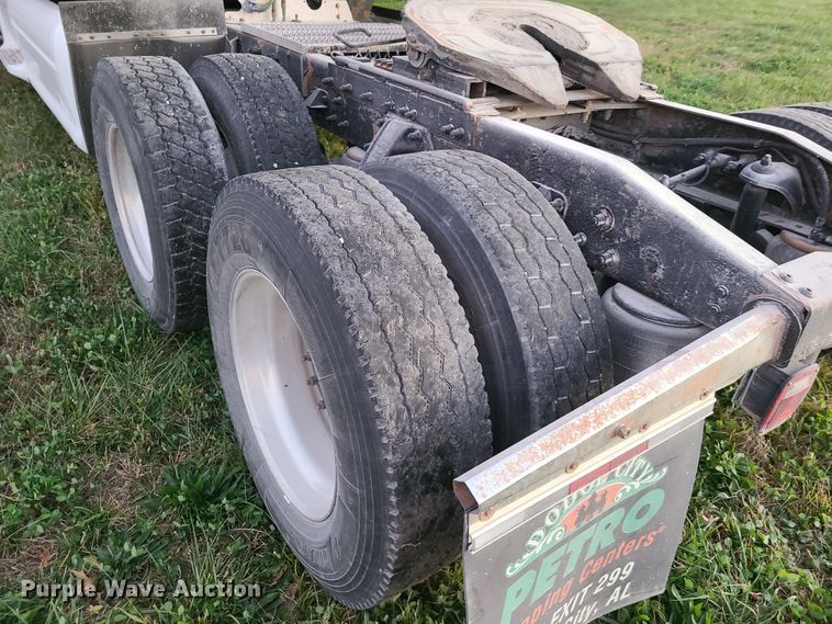 image for item GB9003 2007 Peterbilt 387  semi truck