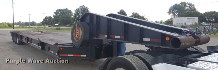 image for item GM9091 1981 Load Star oilfield trailer