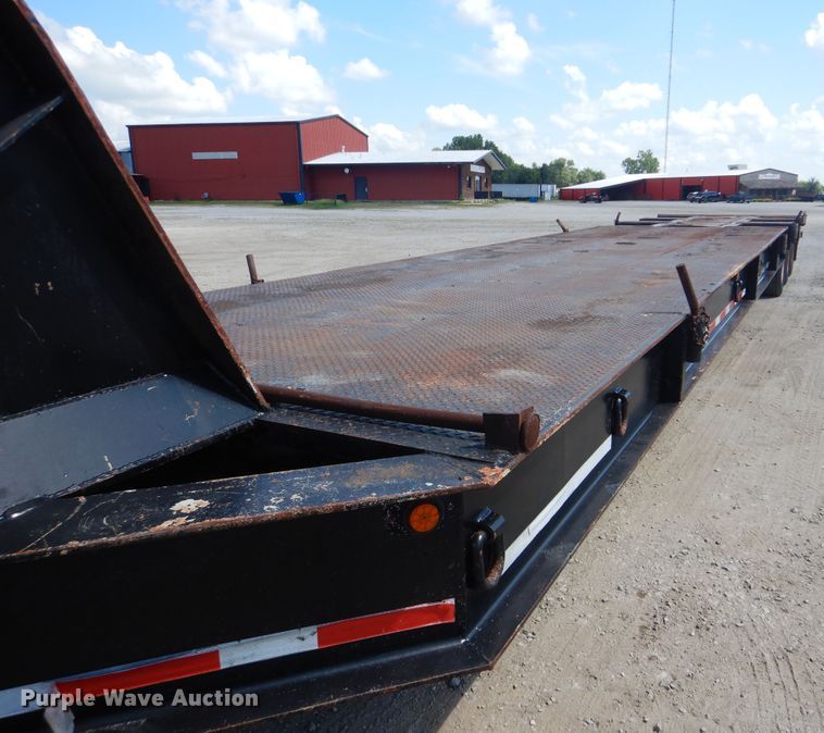 image for item GM9091 1981 Load Star oilfield trailer