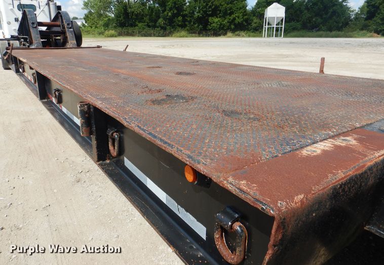 image for item GM9091 1981 Load Star oilfield trailer