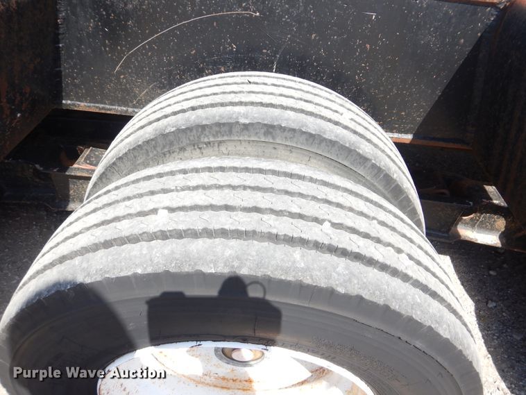 image for item GM9091 1981 Load Star oilfield trailer