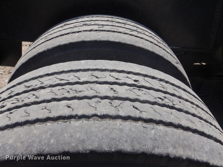 image for item GM9091 1981 Load Star oilfield trailer