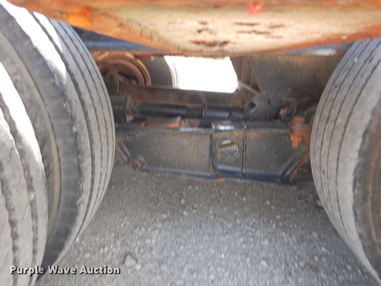 image for item GM9091 1981 Load Star oilfield trailer