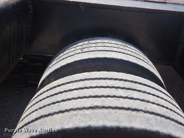 image for item GM9091 1981 Load Star oilfield trailer