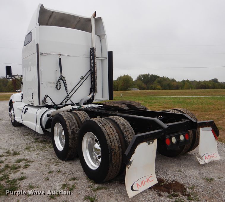 image for item GM9206 2012 Kenworth T660  semi truck