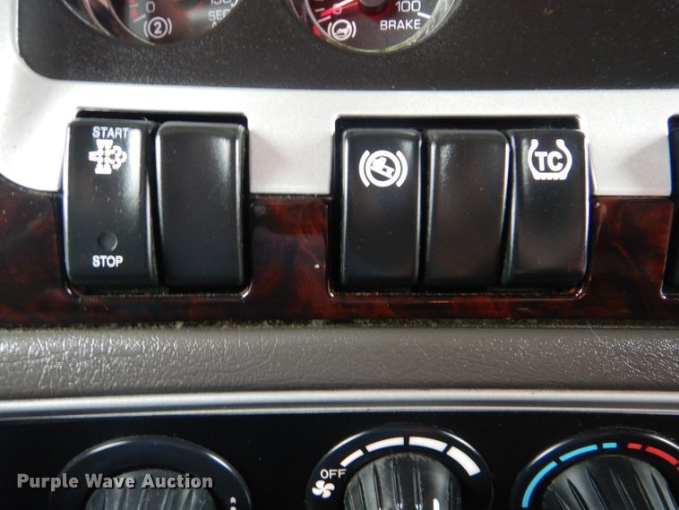 image for item GM9206 2012 Kenworth T660  semi truck